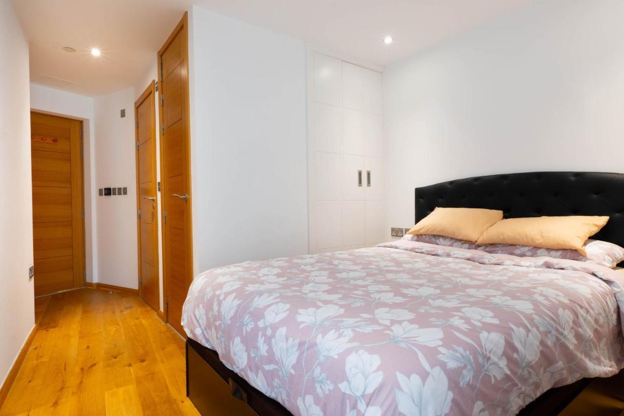 Ocean Spa Suite 11-Hosted By Sweetstay Gibraltar Extérieur photo